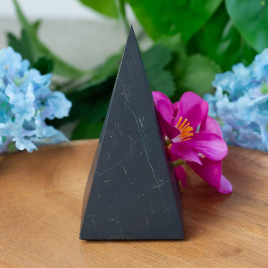 Edelsteen Hoge Piramide Shungiet Ongepolijst | 110 mm – Bild 4
