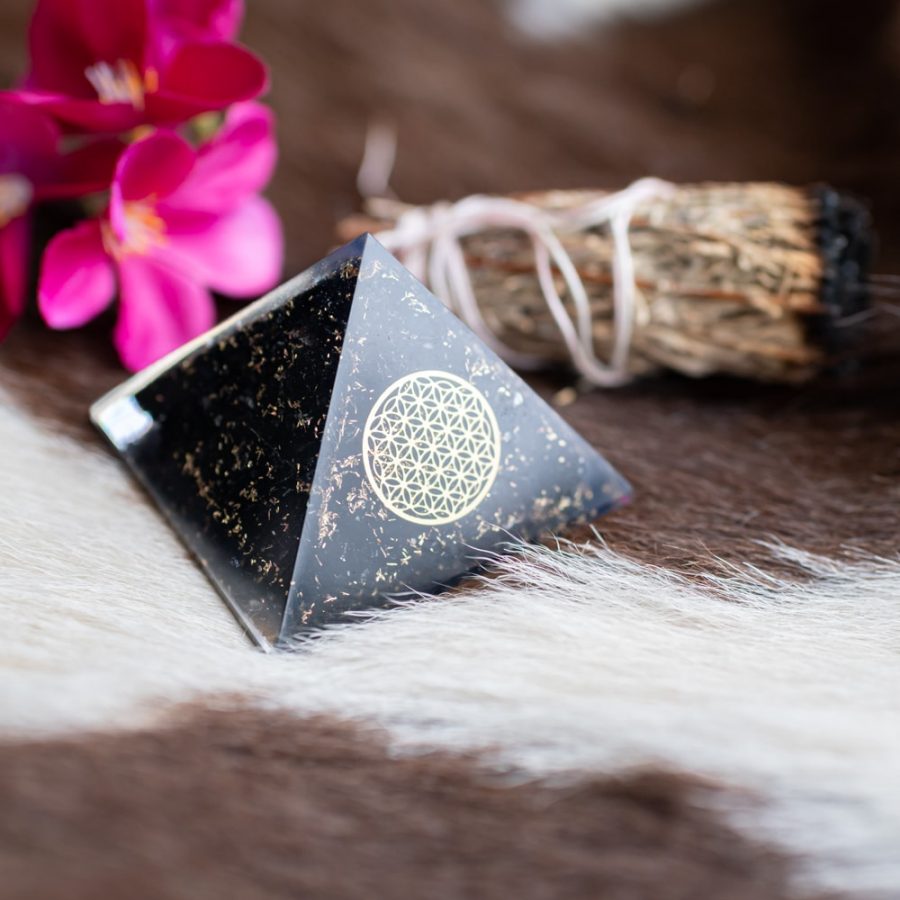 Orgonite Piramide Zwarte Toermalijn | Flower of Life | (40 mm) – Bild 4